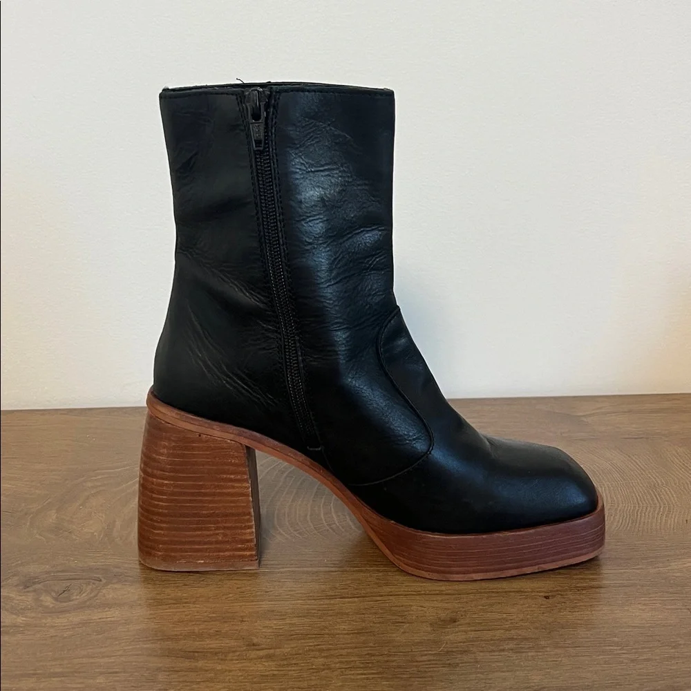 Free People Ruby Platform Boot Black Leather Wood US 9